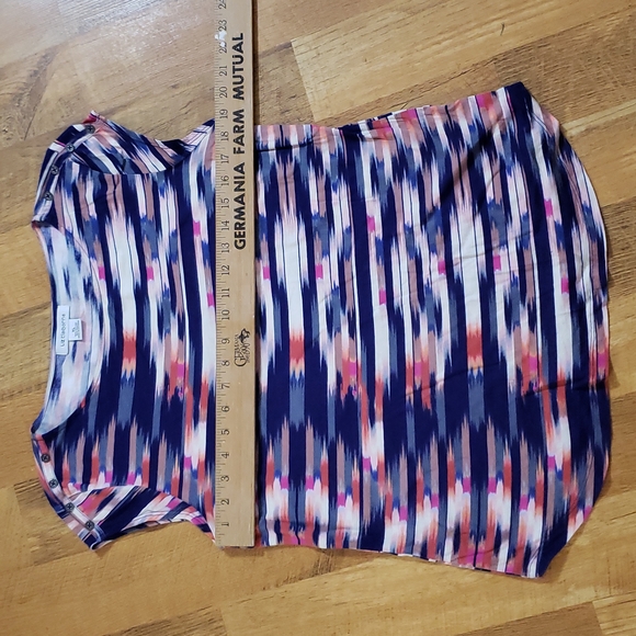 Liz Claiborne- Purple & Pink Top, Ladies XL - Picture 6 of 11